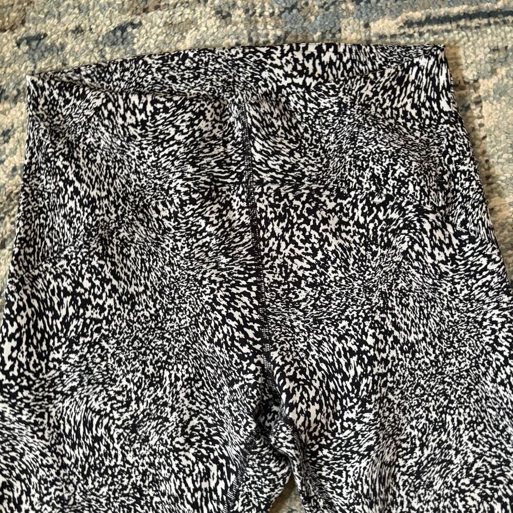 Lululemon InStill High-Rise Tight 25" - Picture 4 of 6